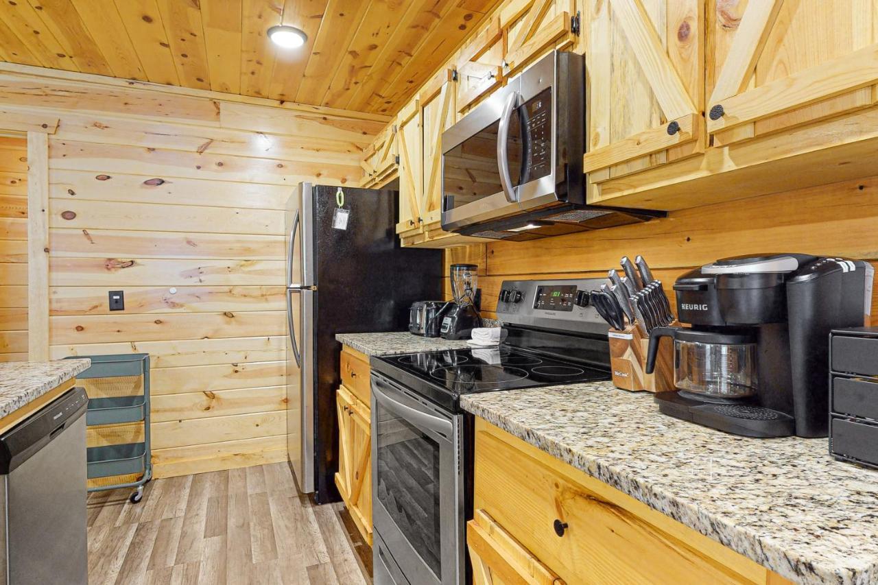 Knotty Escape Villa Gatlinburg Dış mekan fotoğraf