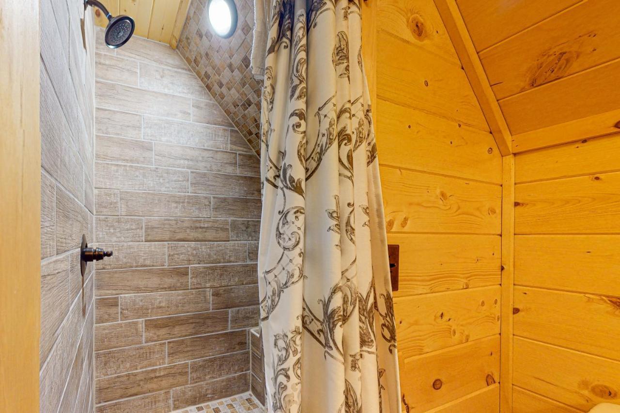 Knotty Escape Villa Gatlinburg Dış mekan fotoğraf