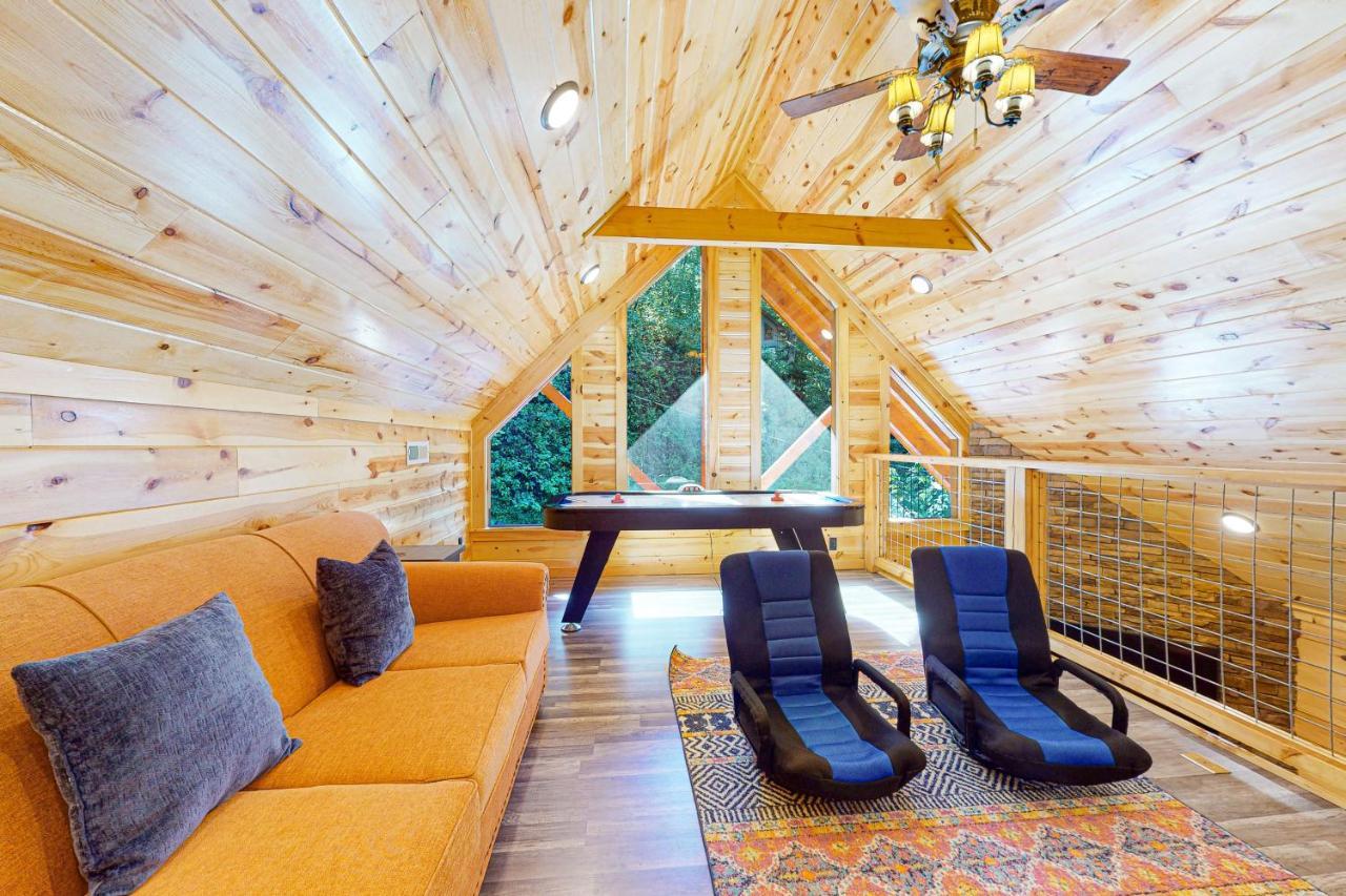Knotty Escape Villa Gatlinburg Dış mekan fotoğraf